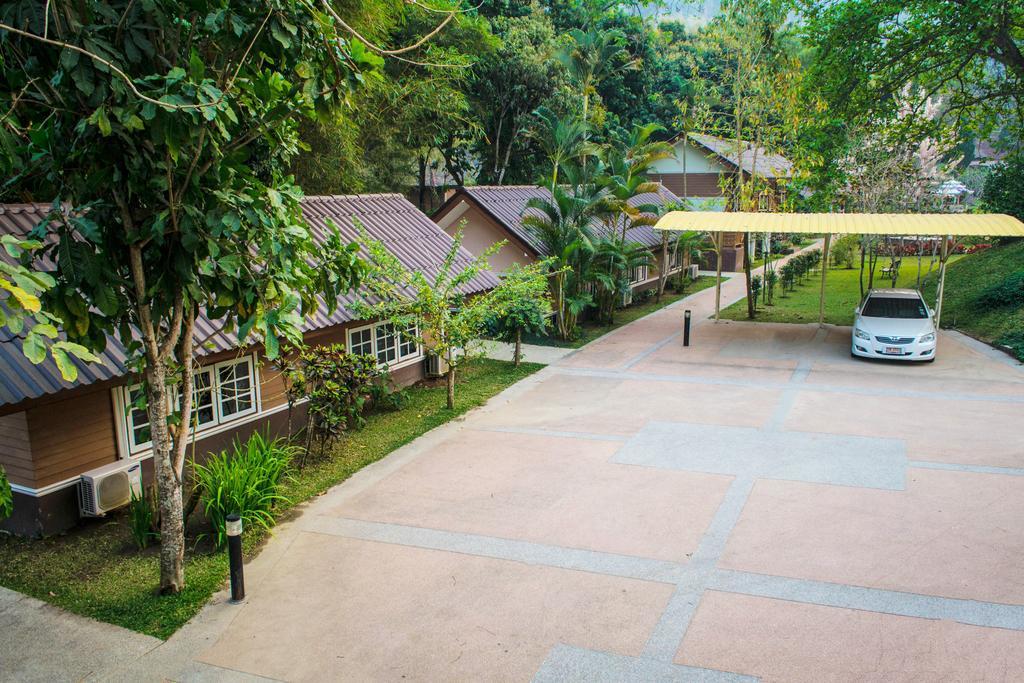 Rinrada Resort Csiangmaj Kültér fotó