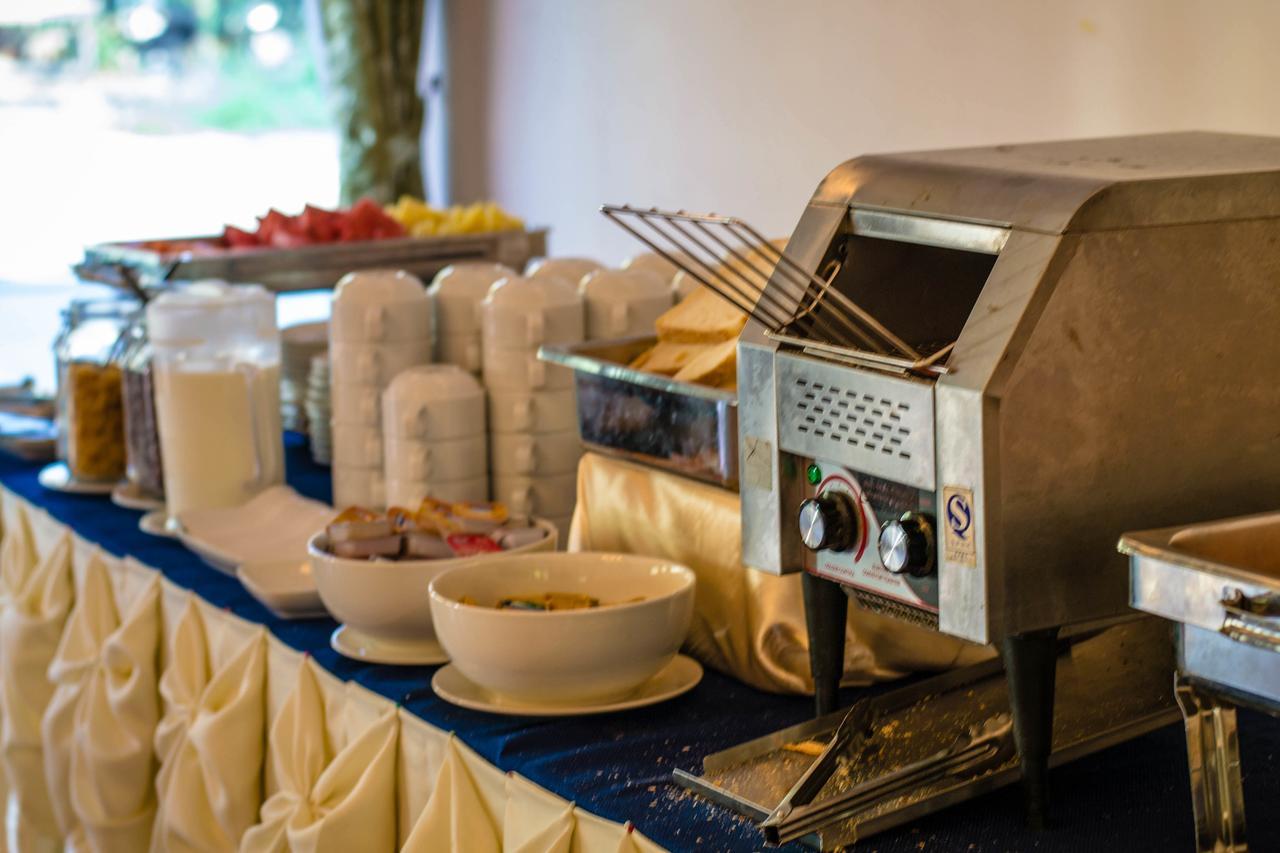 Rinrada Resort Csiangmaj Kültér fotó